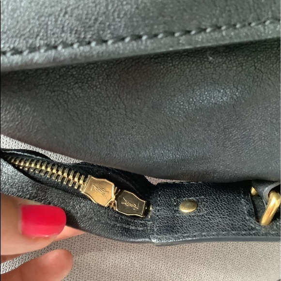 YVES SAINT LAURENT leather bag 🔥🔥🔥 - Picture 5 of 14